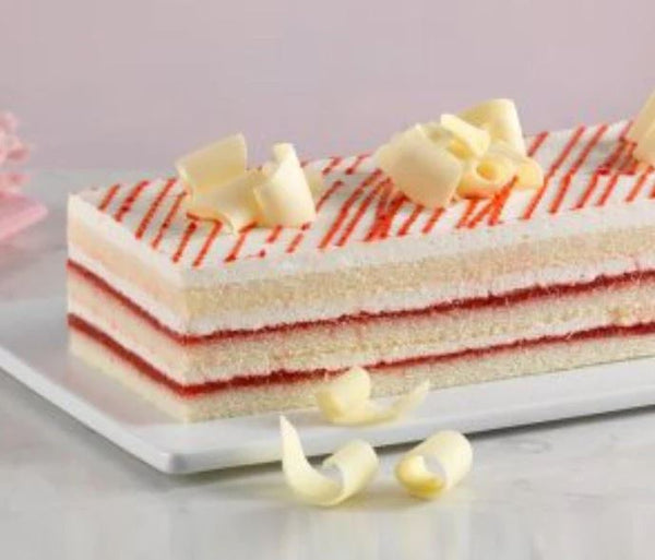 Strawberry White Chocolate Cream Bar Cake